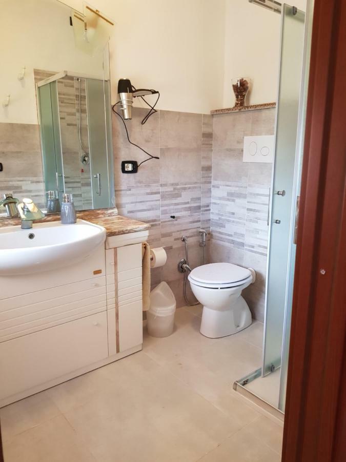 Casa Vacanze Valentina Porto Conte Ngoại thất bức ảnh